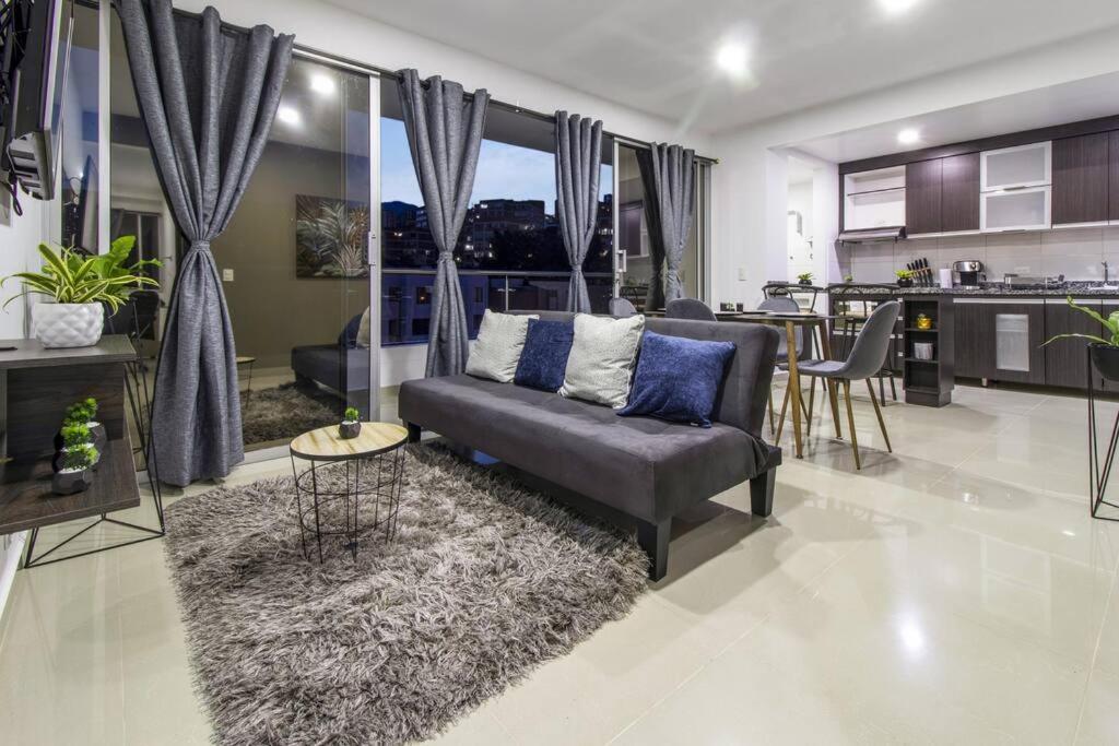 Amplio Apartamento En Calasanz - Estadio Medellín Exteriör bild