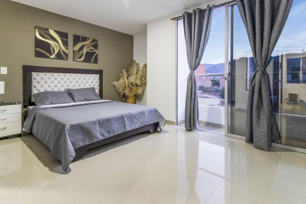 Amplio Apartamento En Calasanz - Estadio Medellín Exteriör bild